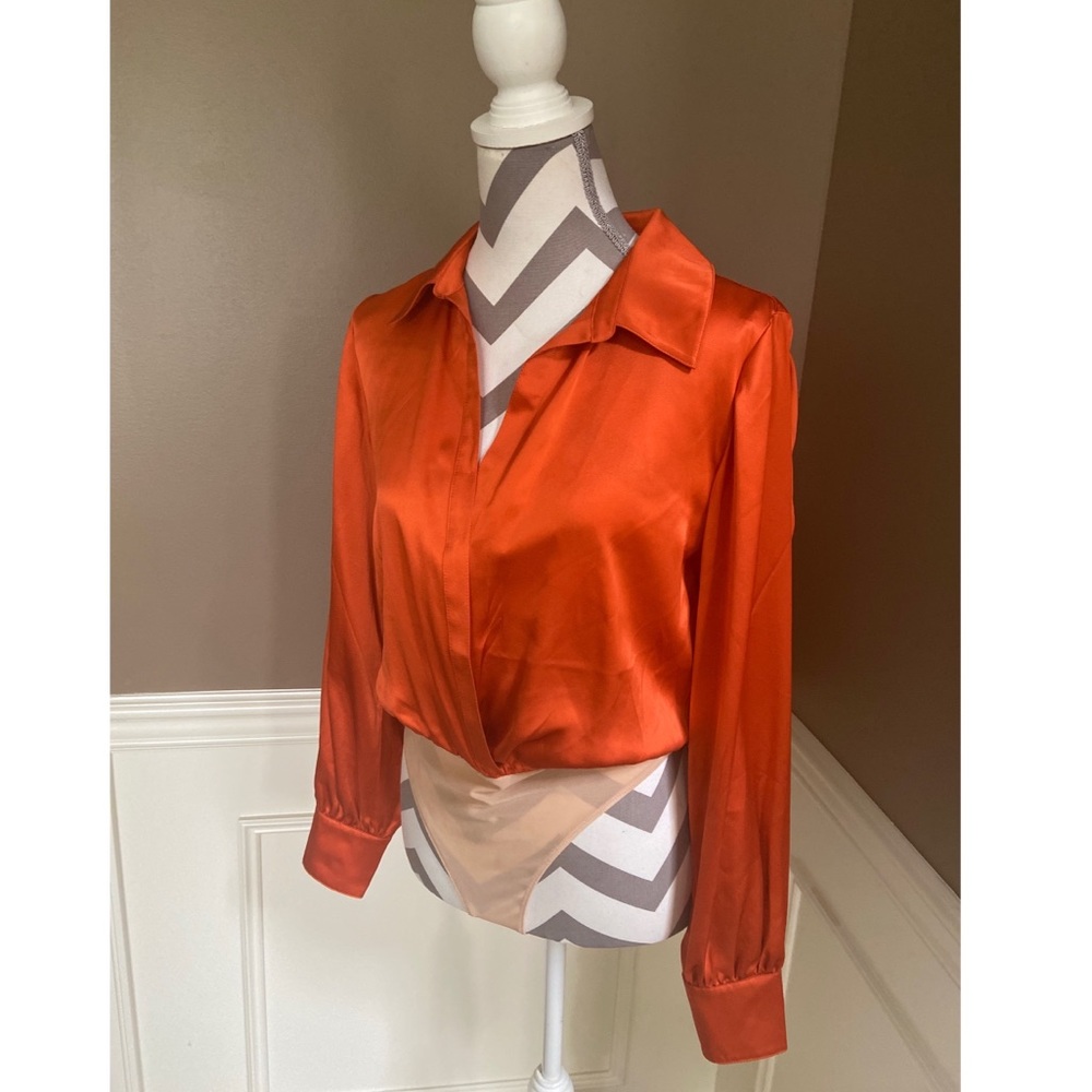 Cinq a Sept 100% silk wrap blouse bodysuit.